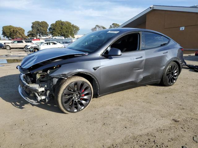  TESLA MODEL Y 2023 Серебристый