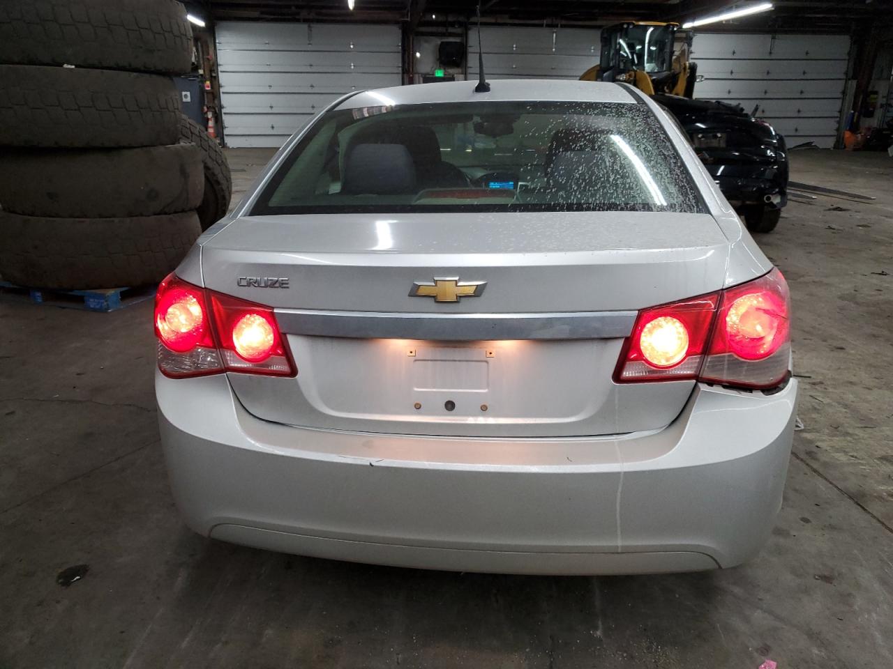 2012 Chevrolet Cruze - Image 6
