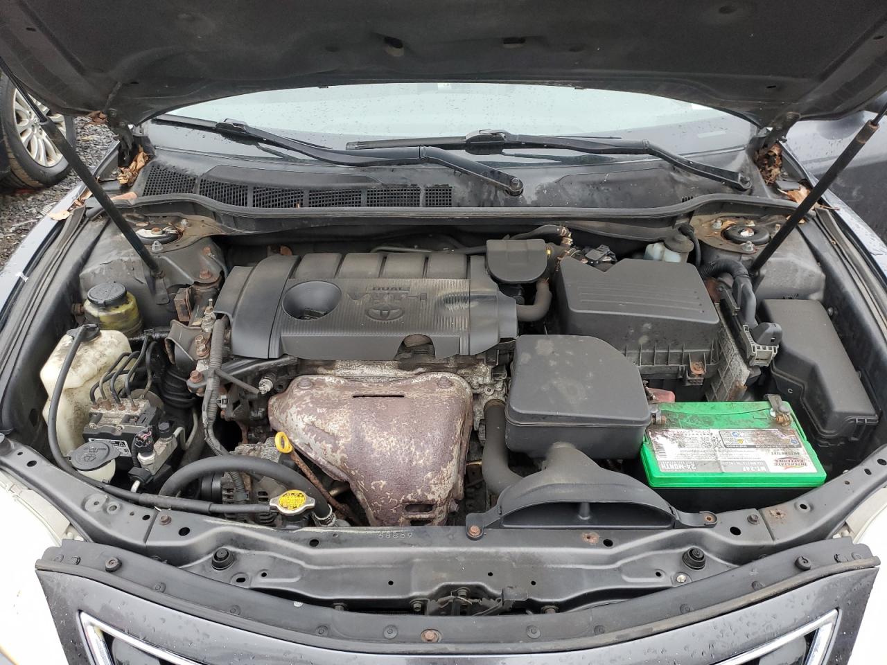 2011 Toyota Camry - Image 11