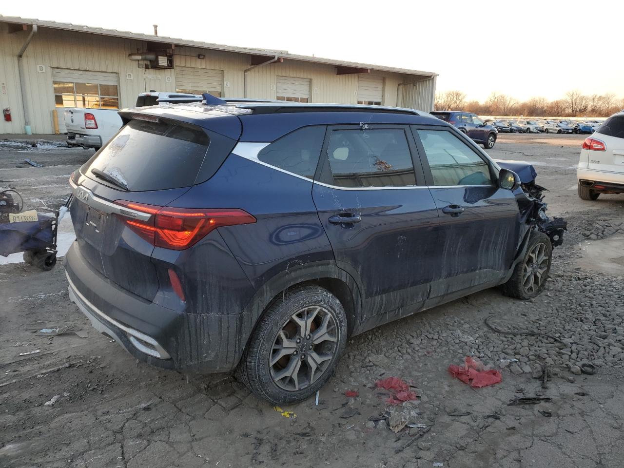 2023 Kia Seltos - Image 3