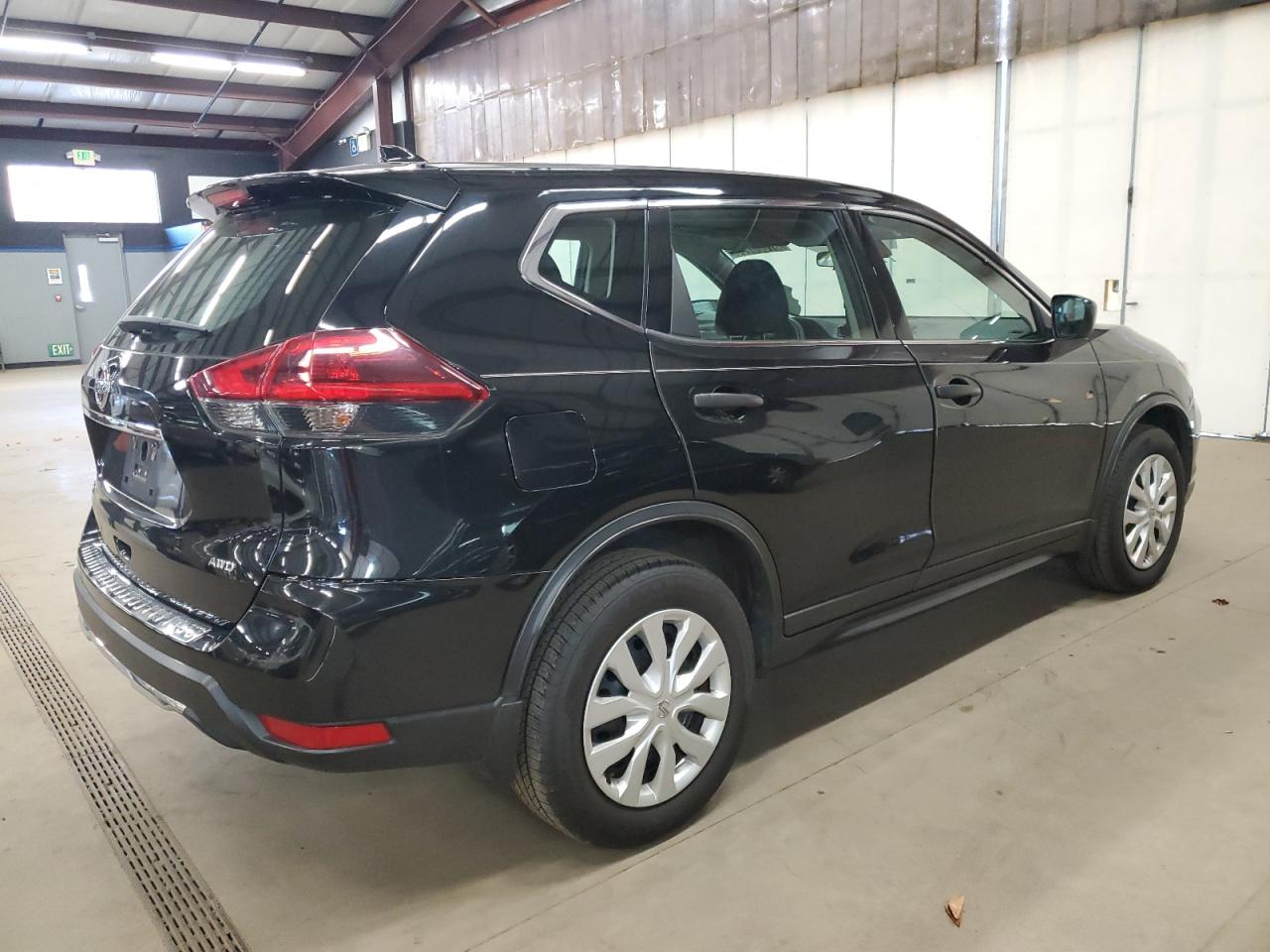 2020 Nissan Rogue - Image 3