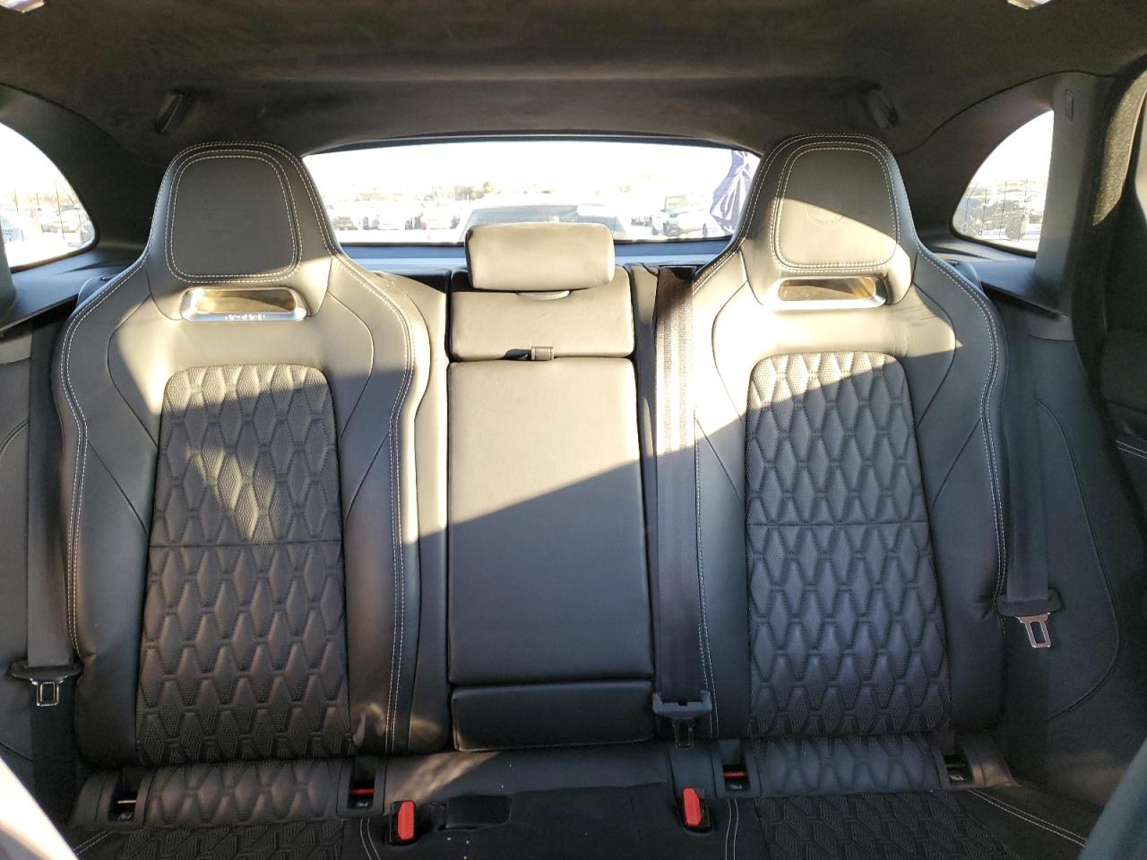 2020 Jaguar F-Pace - Image 10