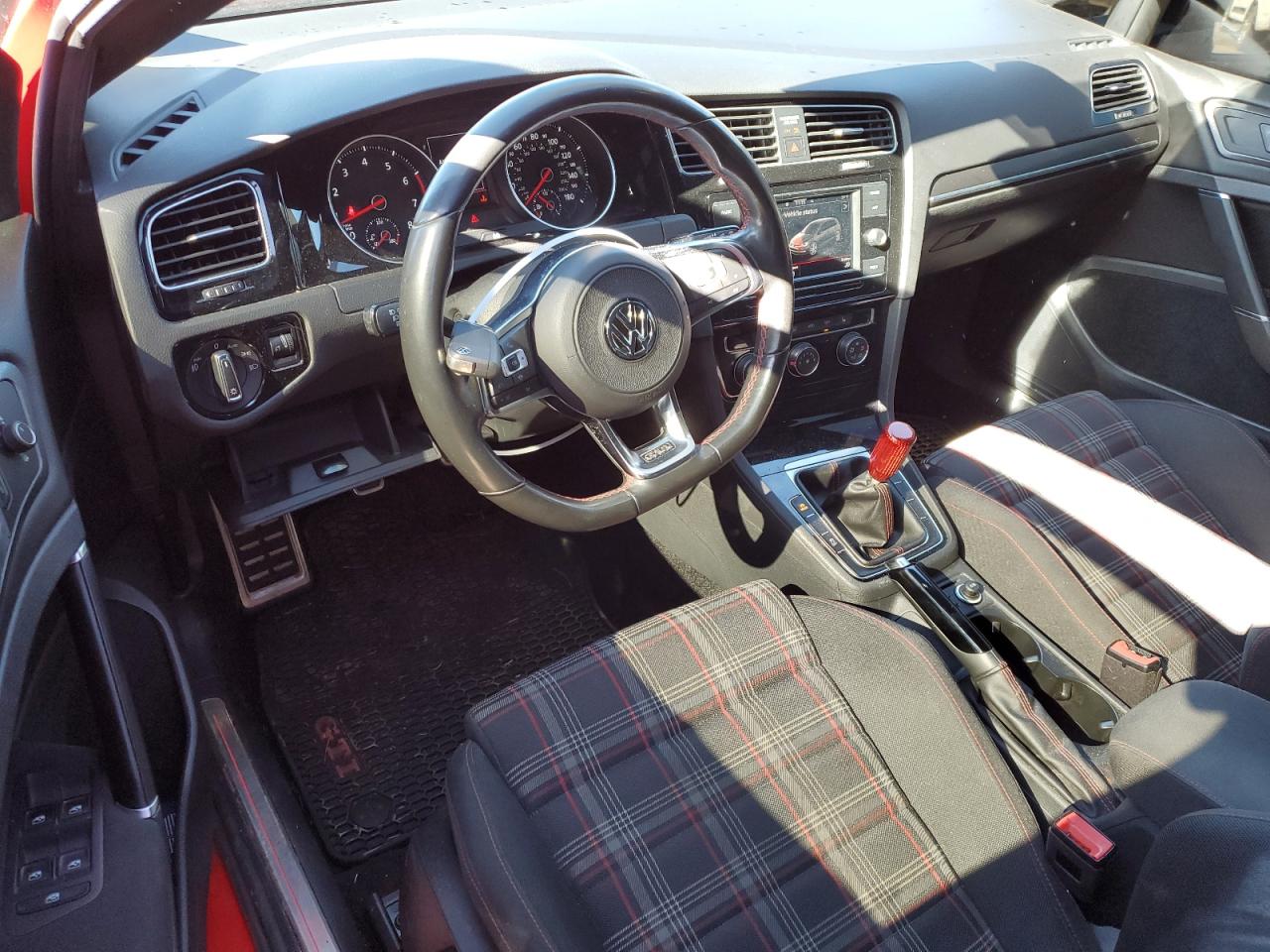 2021 Volkswagen GTI - Image 8