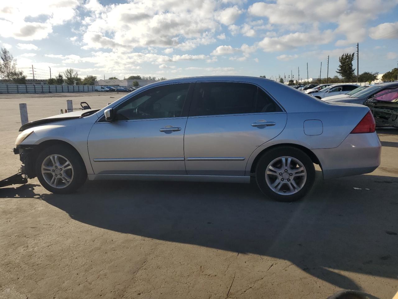 2007 Honda Accord - Image 2