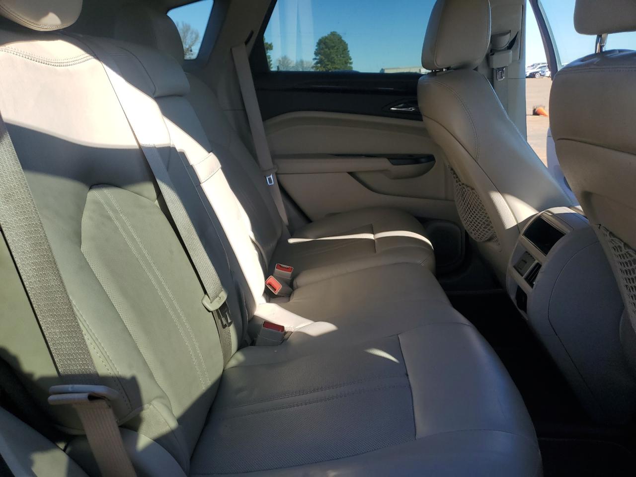 2012 Cadillac SRX - Image 11