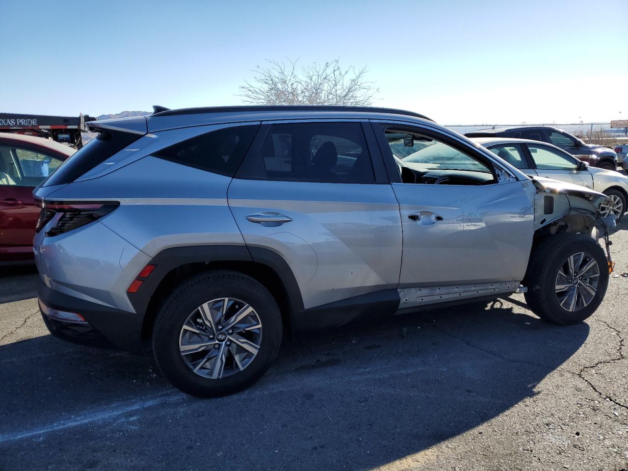 2022 Hyundai Tucson - Image 3