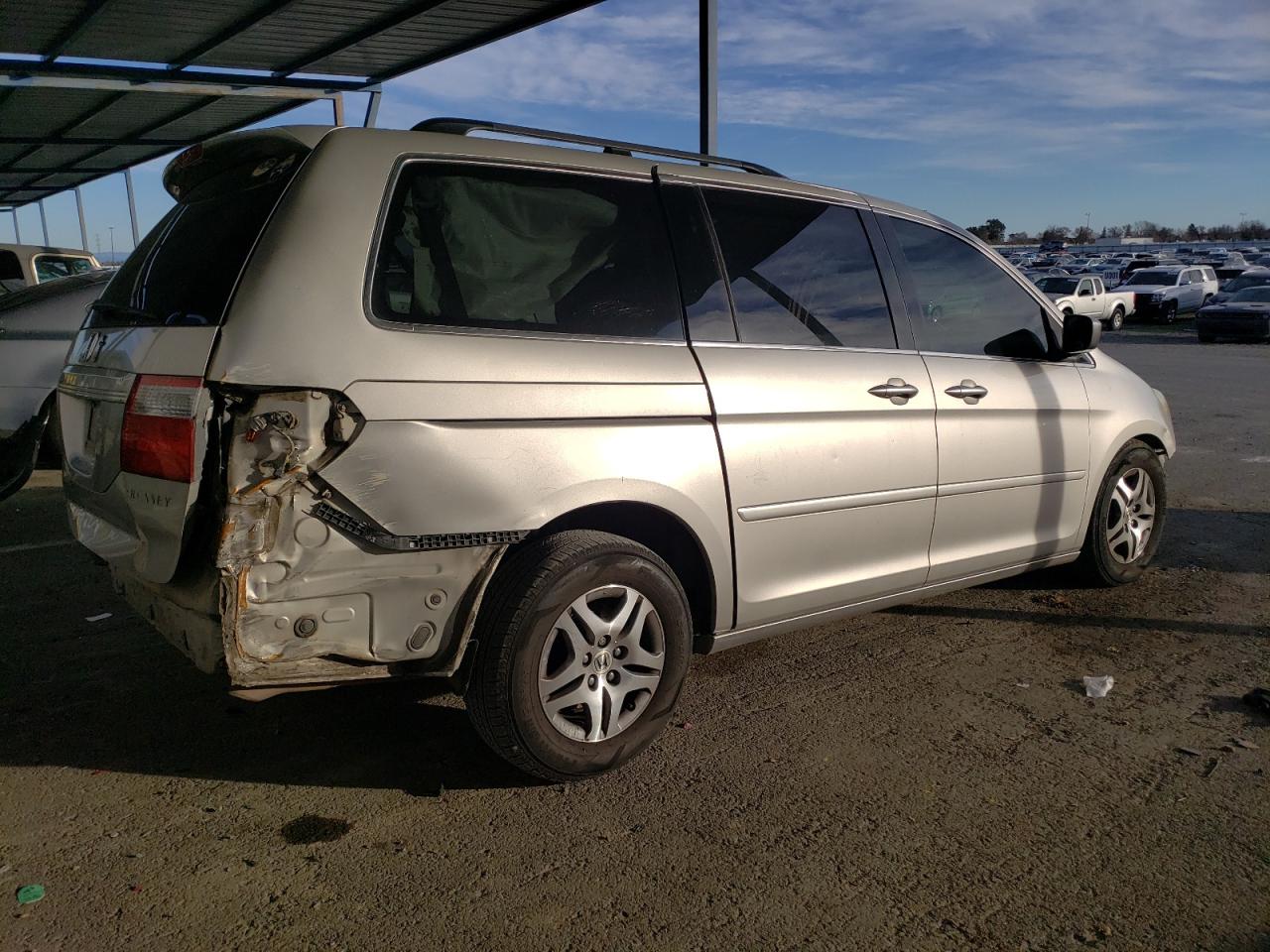 2005 Honda Odyssey - Image 3