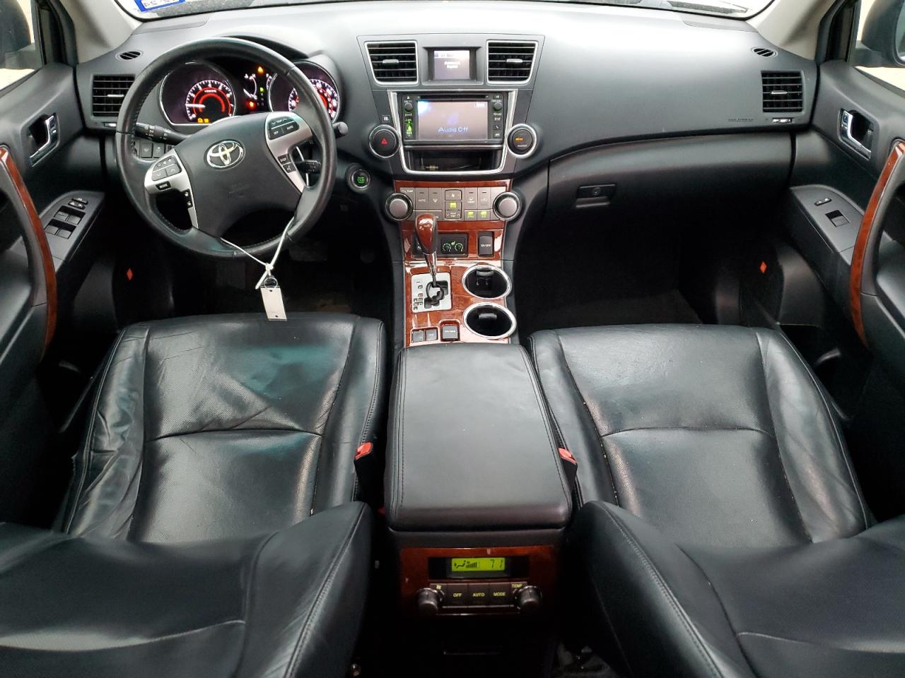 2013 Toyota Highlander - Image 8