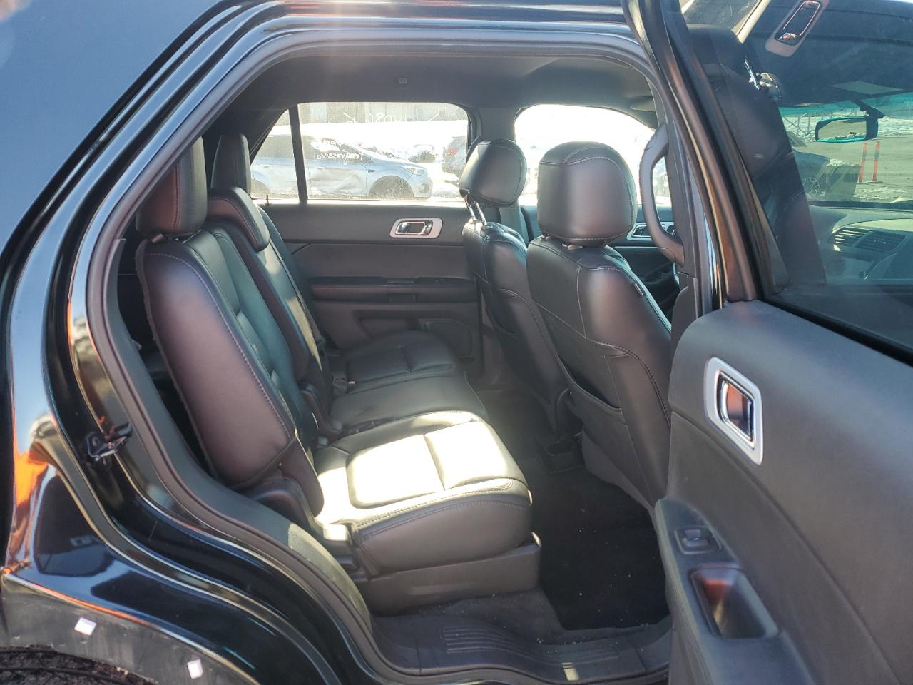 2014 Ford Explorer - Image 11