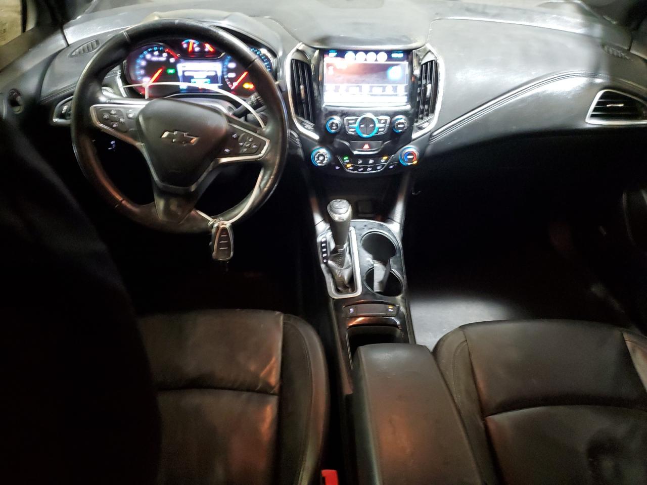2018 Chevrolet Cruze - Image 8