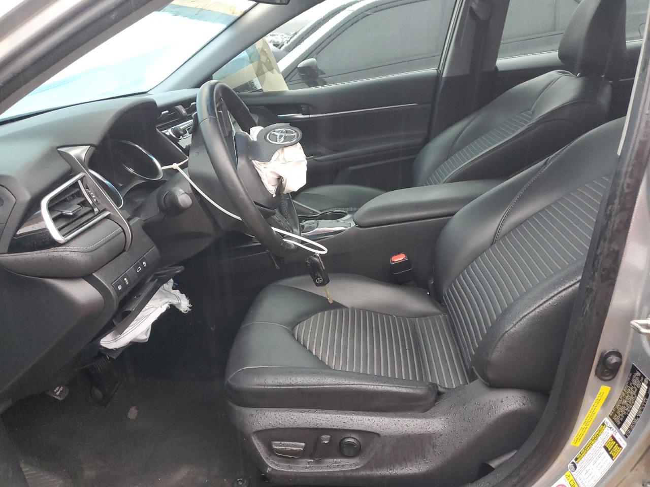2018 Toyota Camry - Image 7