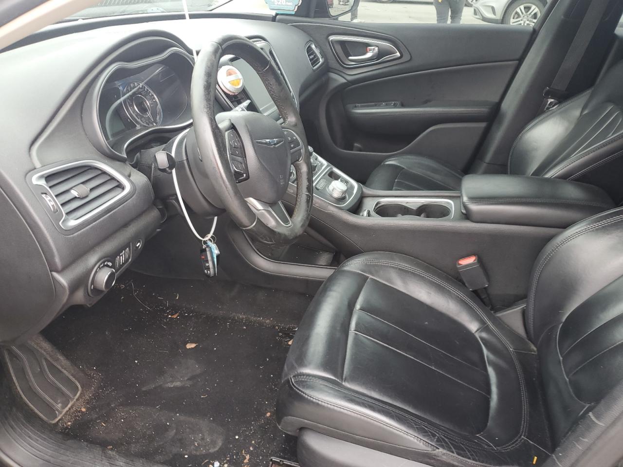 2017 Chrysler 200 - Image 7