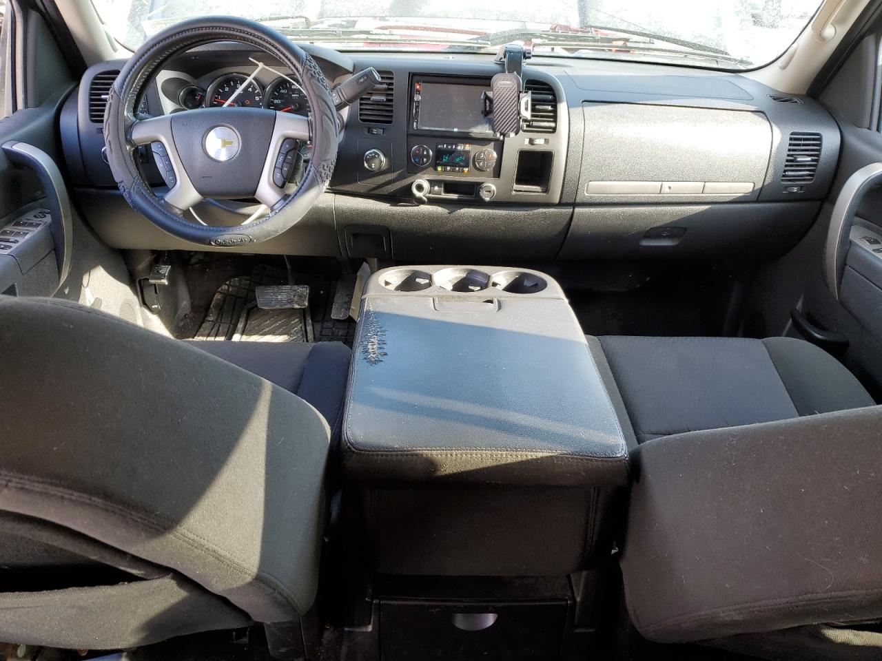 2011 Chevrolet Silverado - Image 8