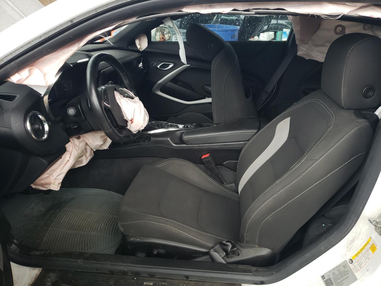 2019 Chevrolet Camaro - Image 7
