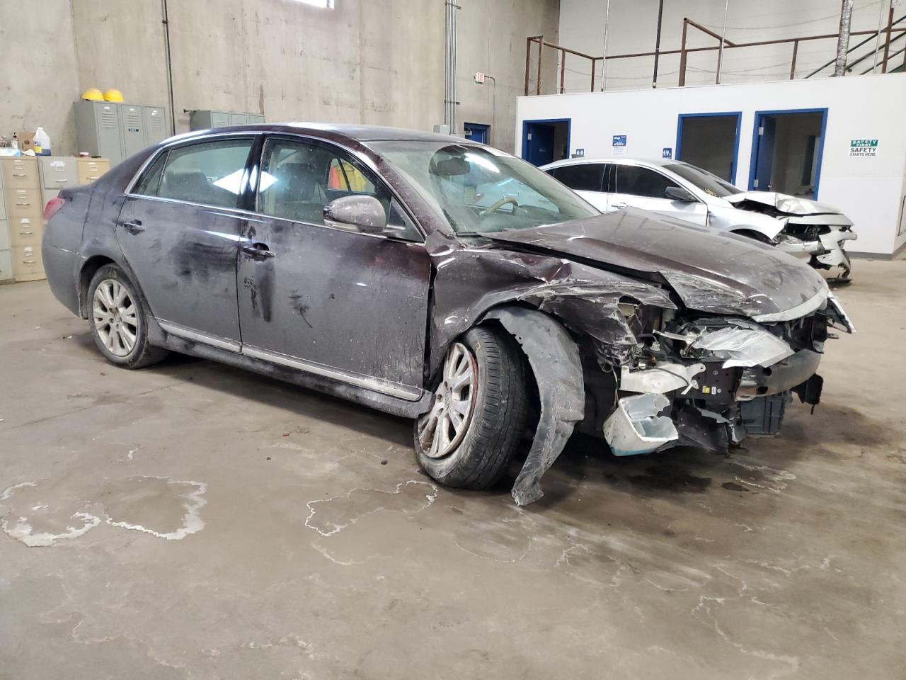 2011 Toyota Avalon - Image 4