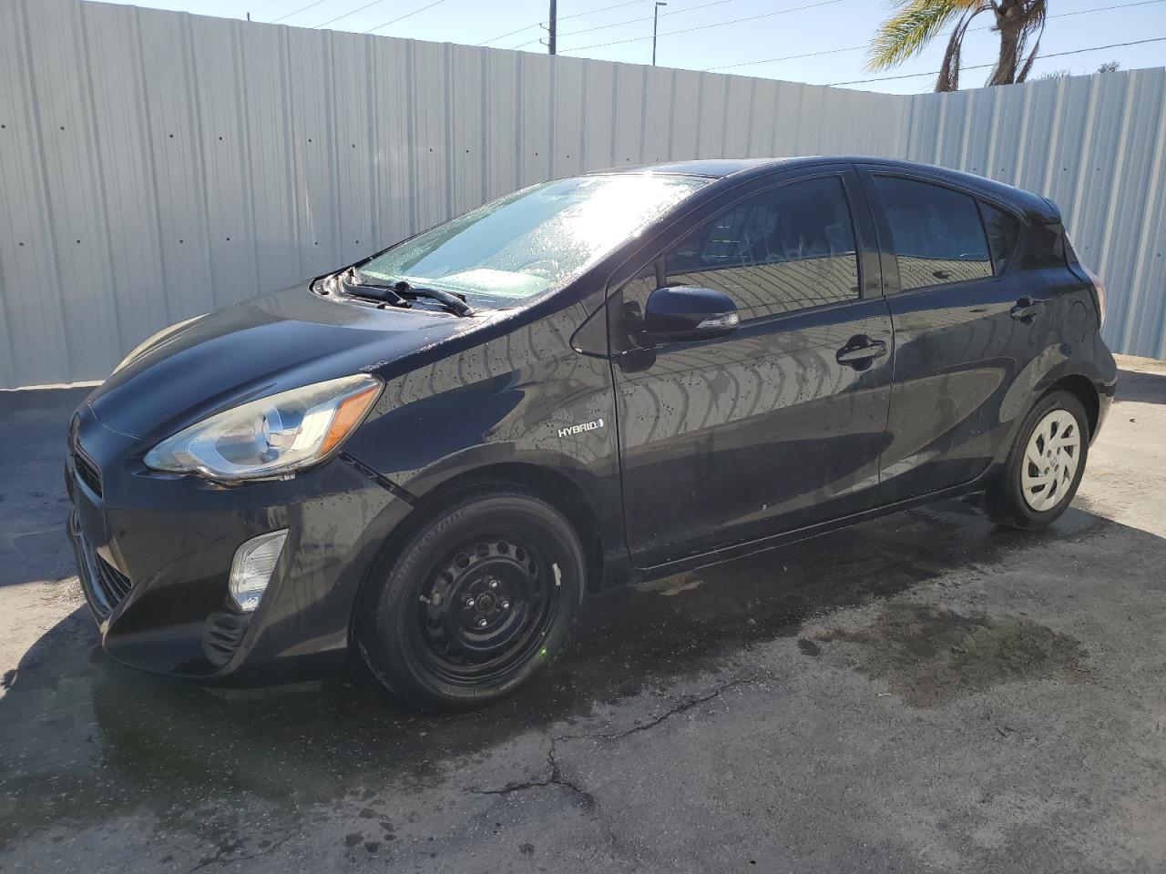 2016 Toyota Prius - Image 1