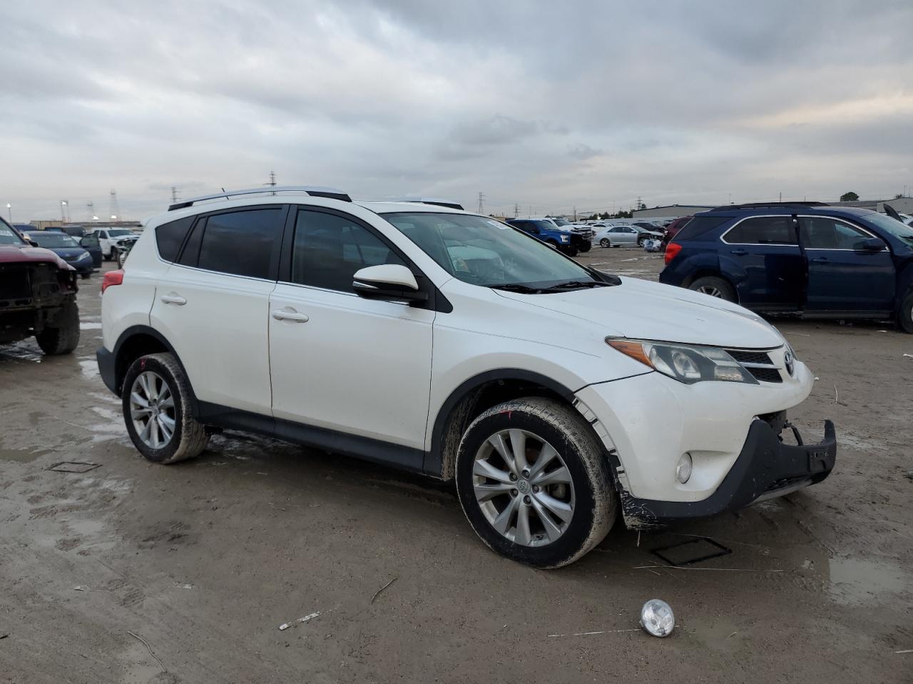 2013 Toyota RAV 4 - Image 4