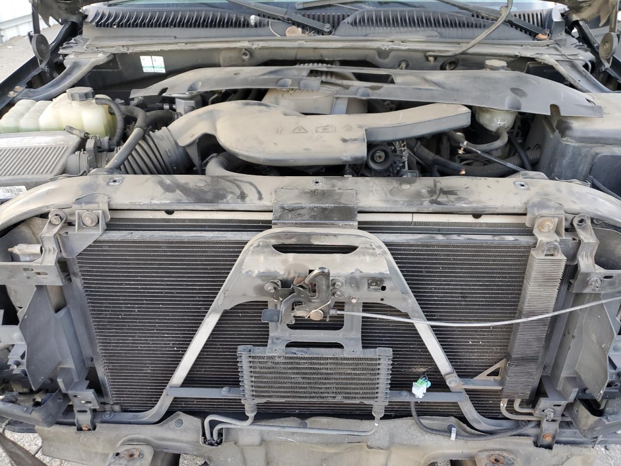 2005 GMC Yukon - Image 12