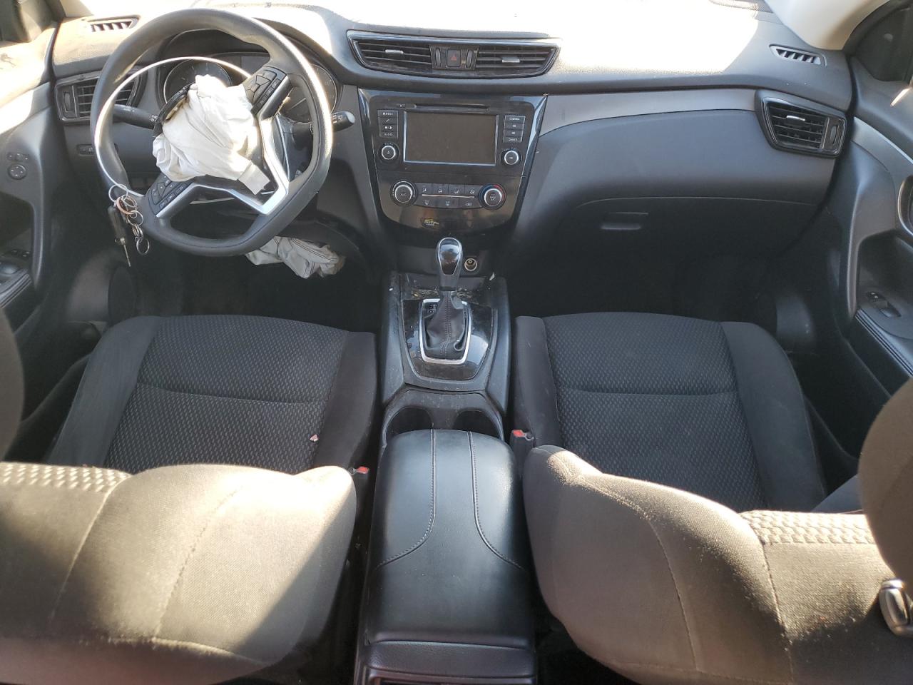 2021 Nissan Rogue - Image 8