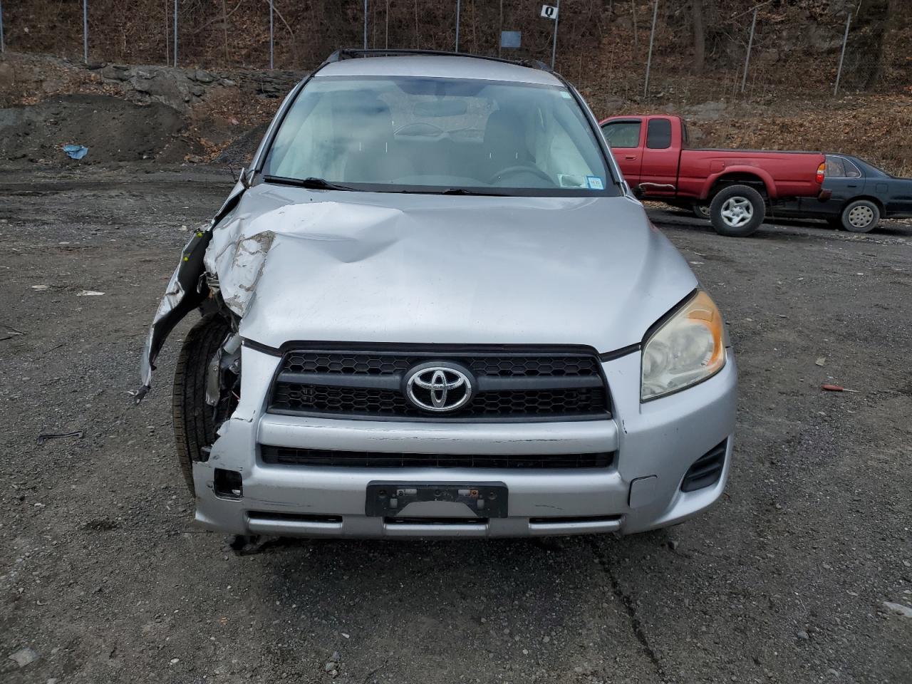 2012 Toyota RAV 4 - Image 5