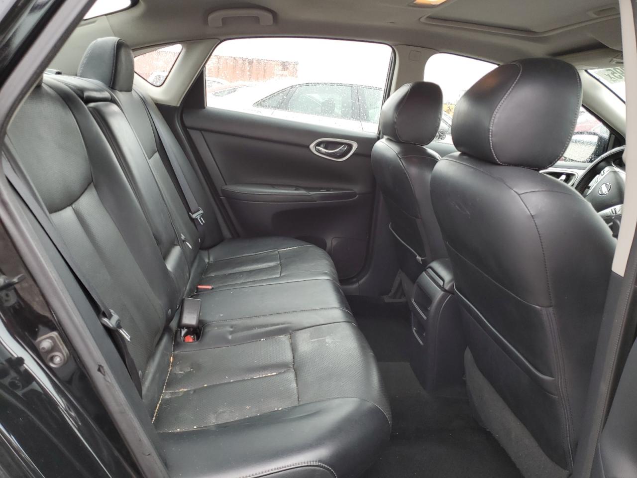 2015 Nissan Sentra - Image 10