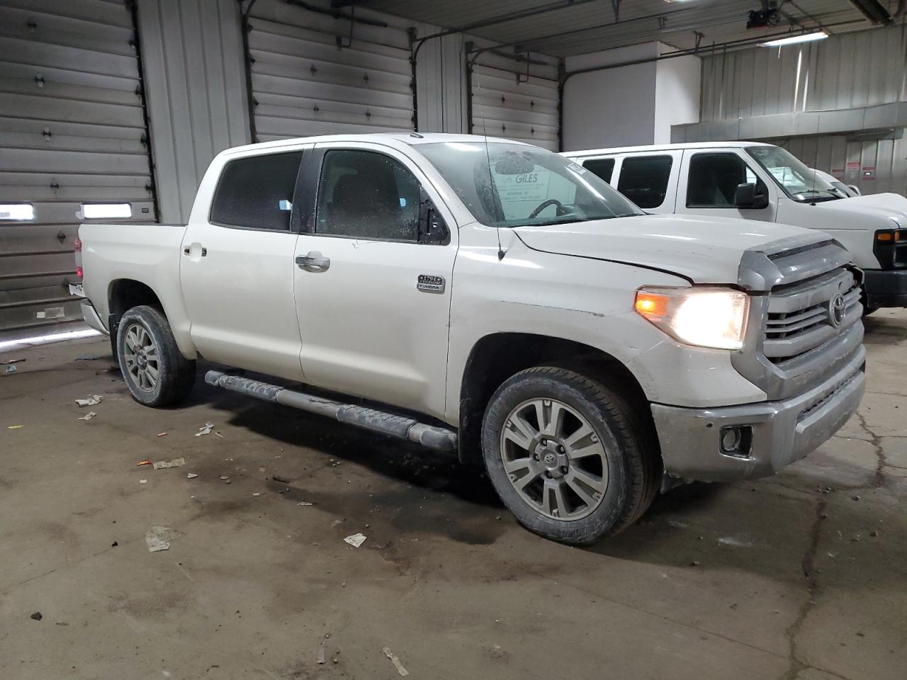 2015 Toyota Tundra - Image 4