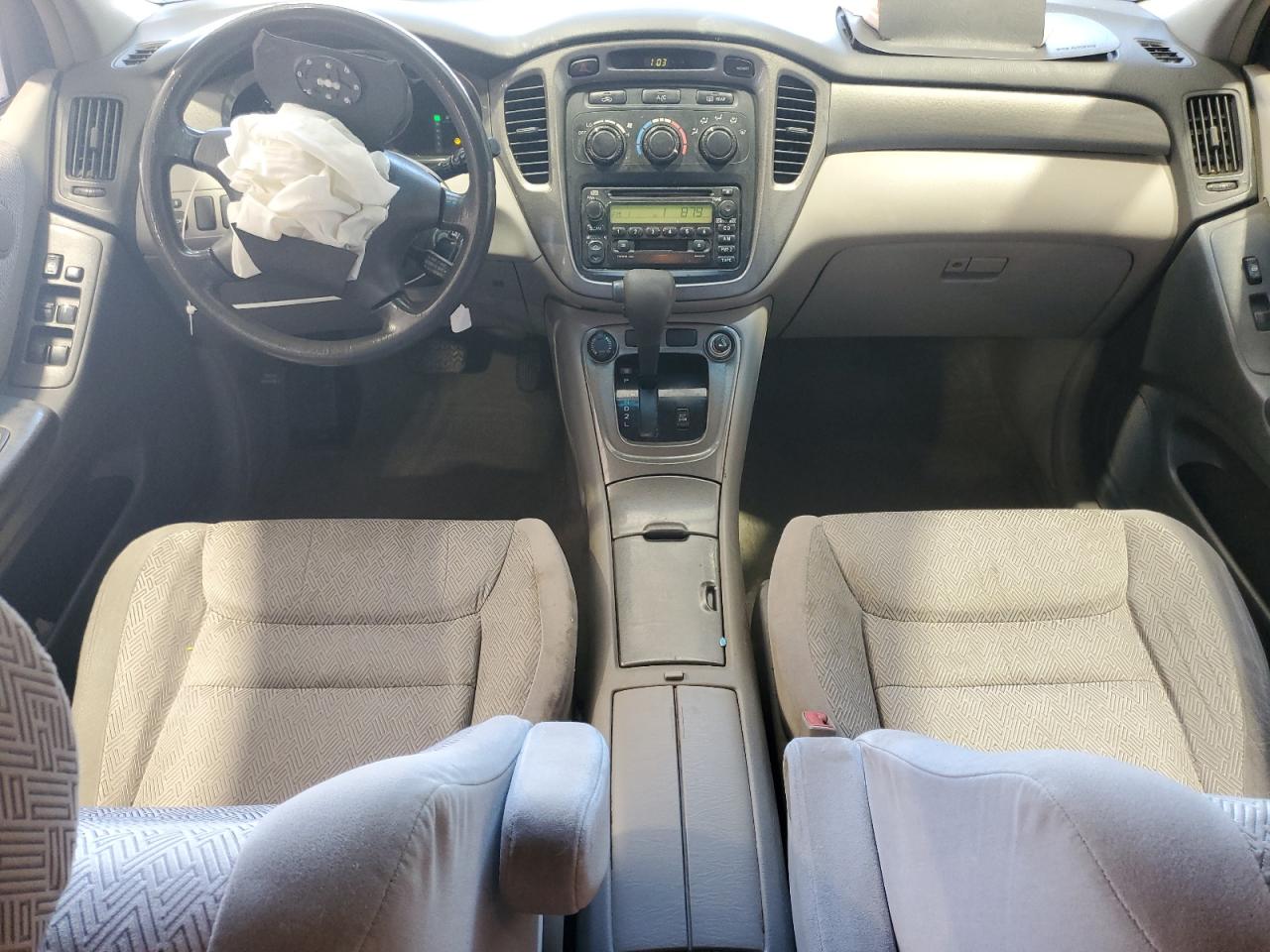 2003 Toyota Highlander - Image 8