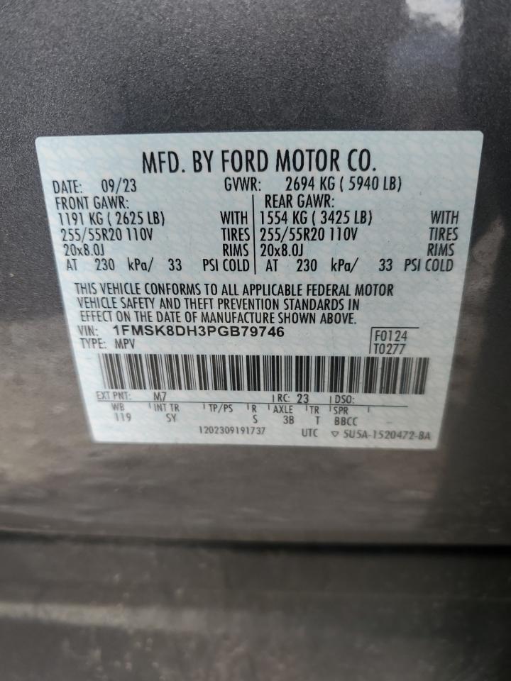 2023 Ford Explorer - Image 13