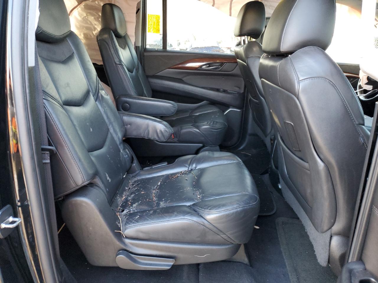 2017 Cadillac Escalade - Image 11