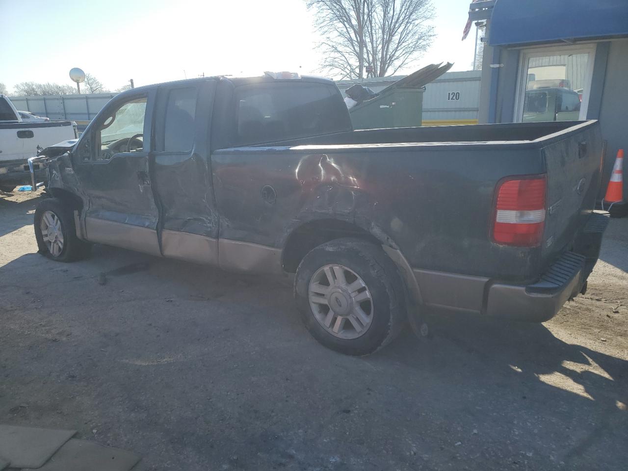 2004 Ford F-150 - Image 2