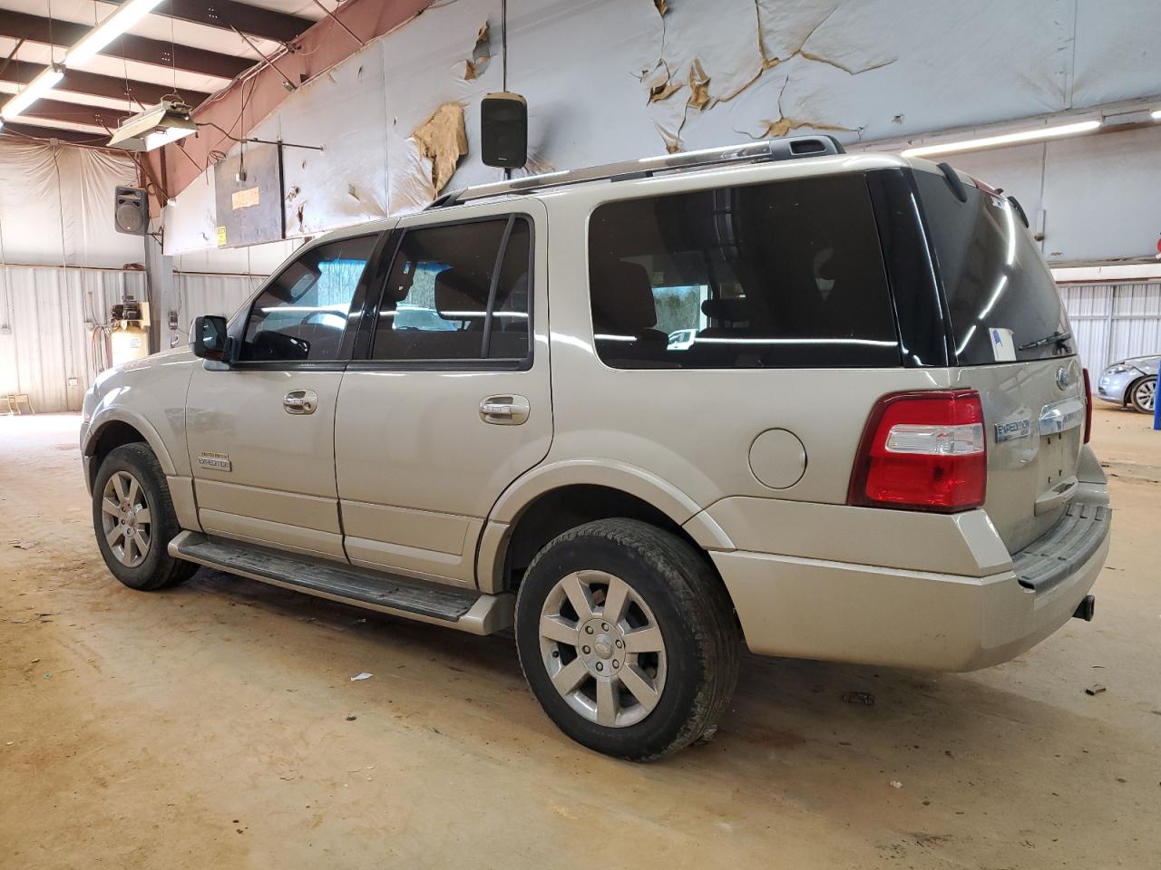 2007 Ford Expedition - Image 2