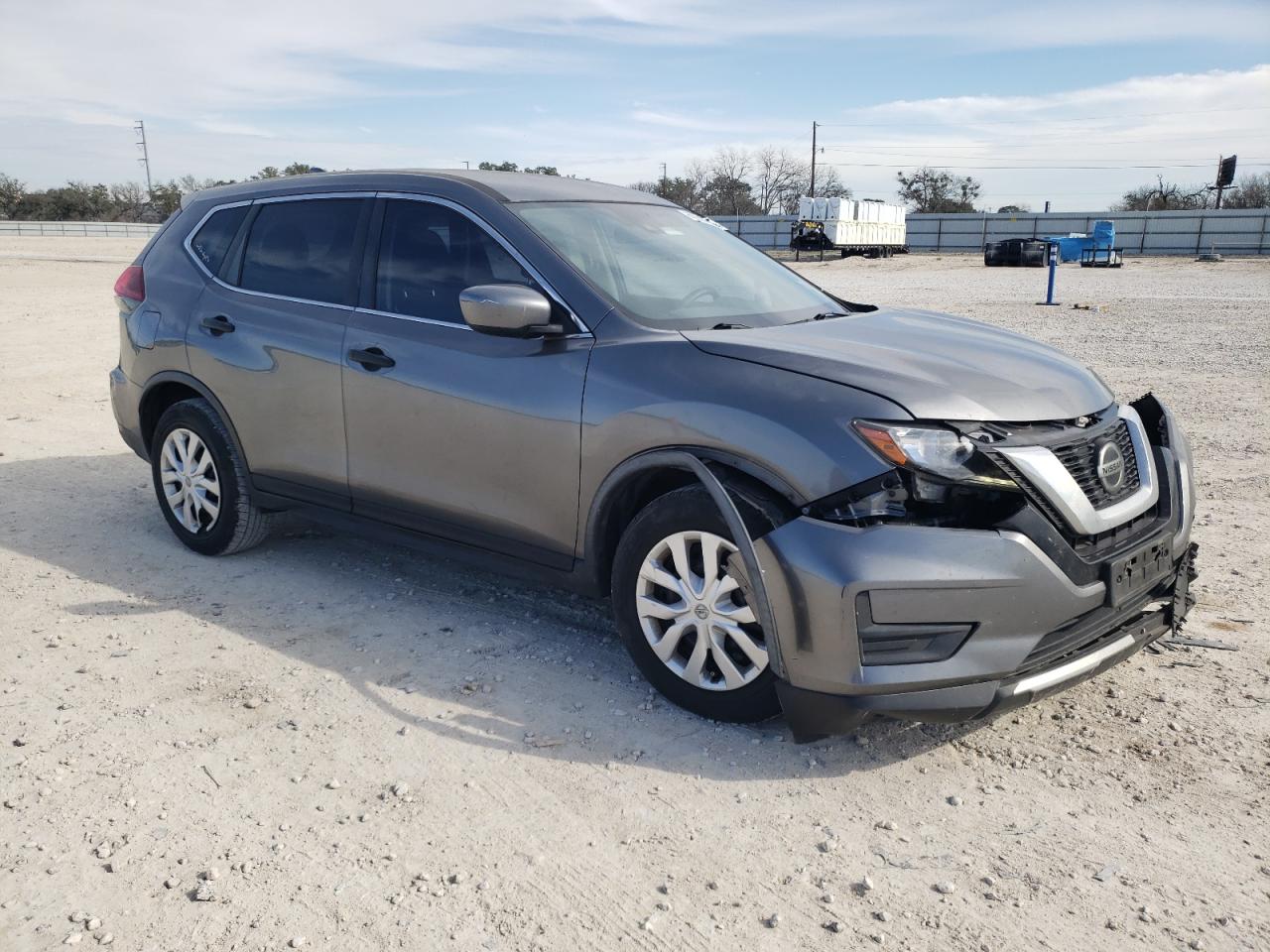 2020 Nissan Rogue - Image 4