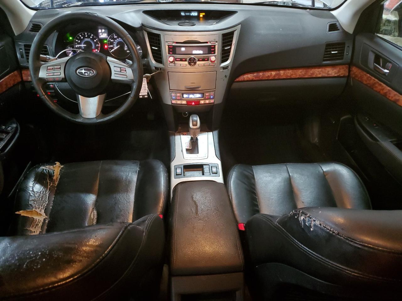 2011 Subaru Outback - Image 8