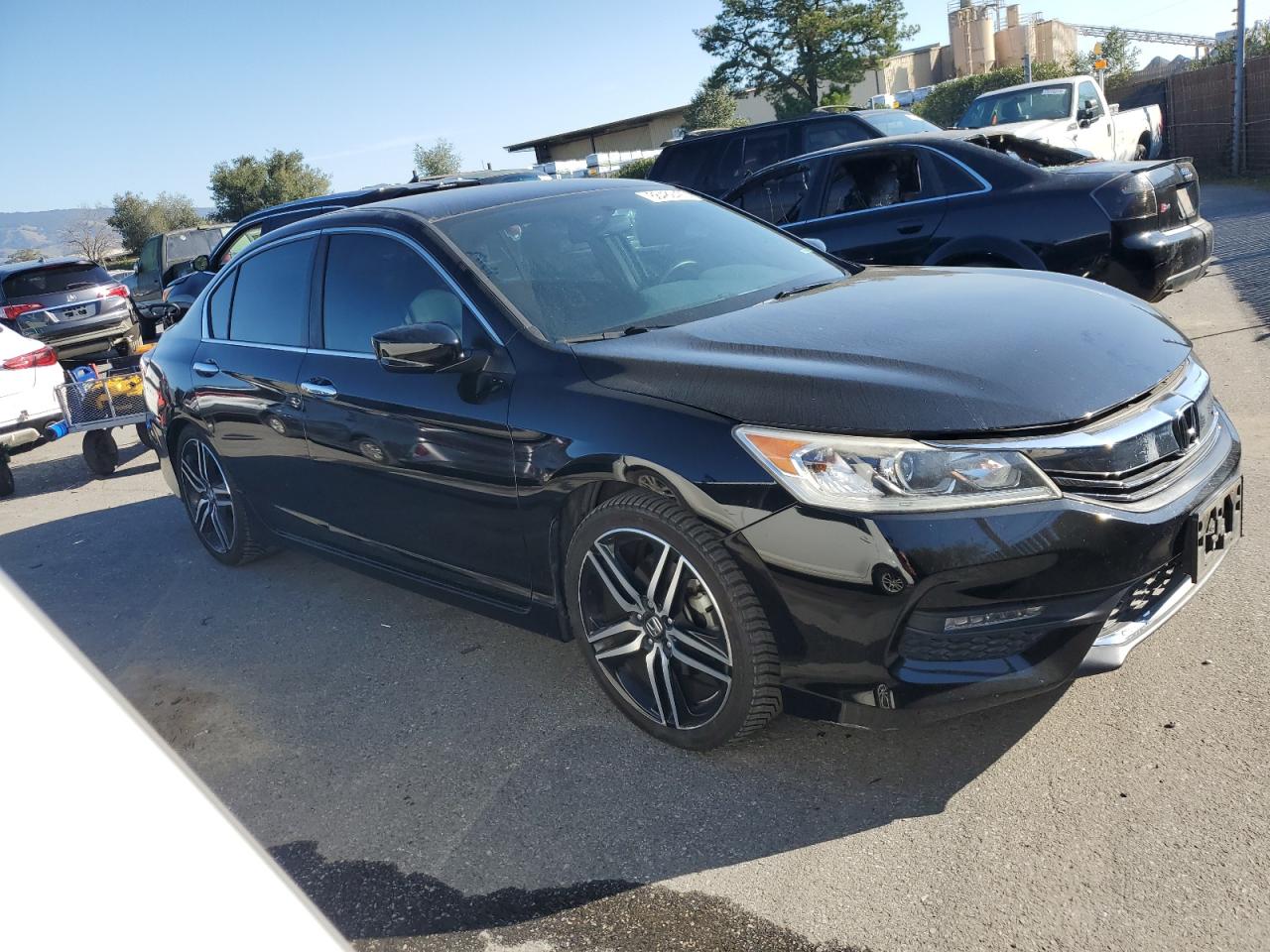 2017 Honda Accord - Image 4