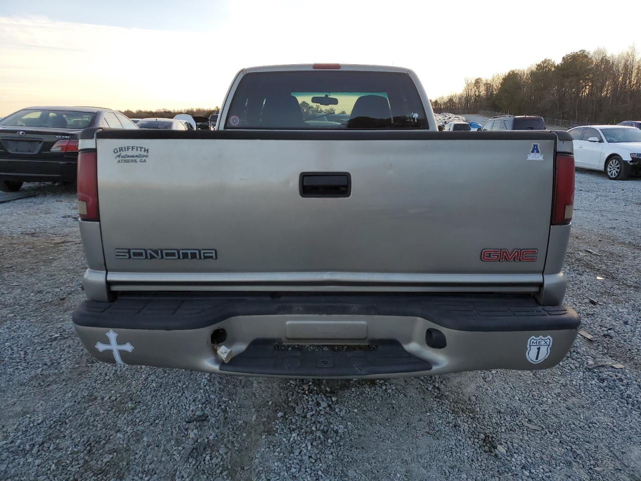 2001 GMC Sonoma - Image 6