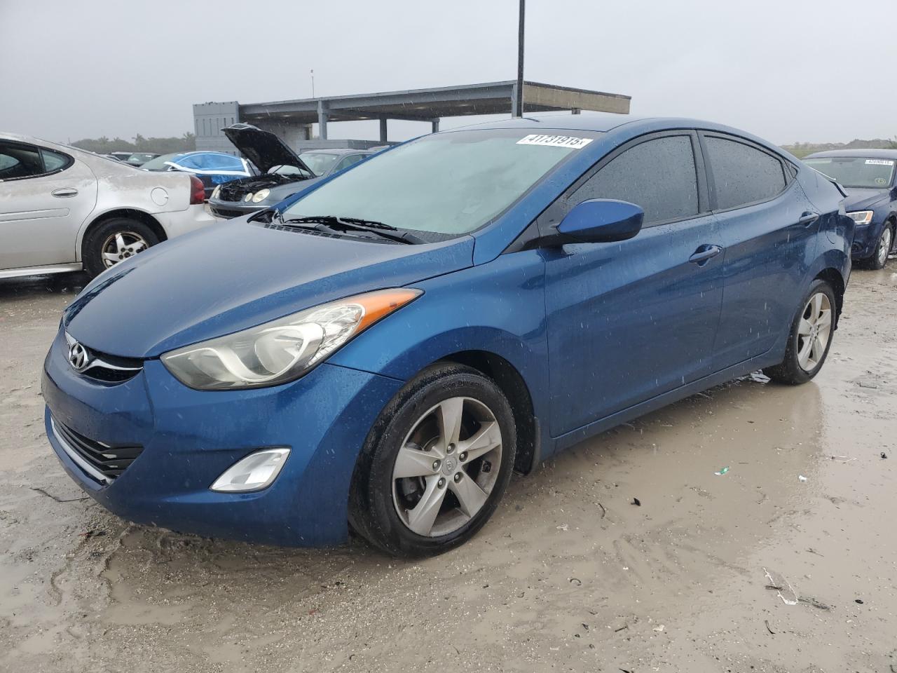 2013 Hyundai Elantra - Image 1
