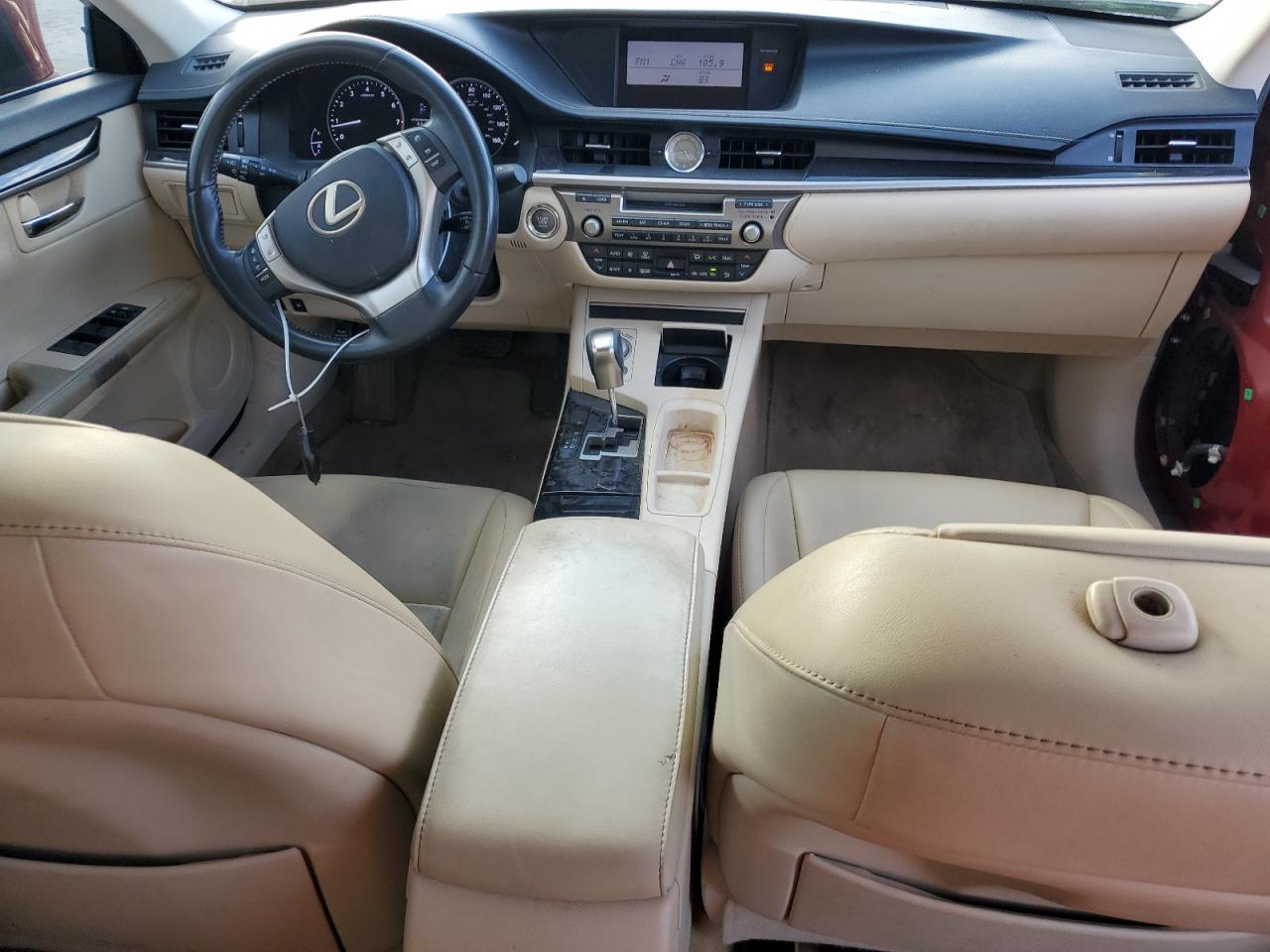 2014 Lexus ES - Image 8