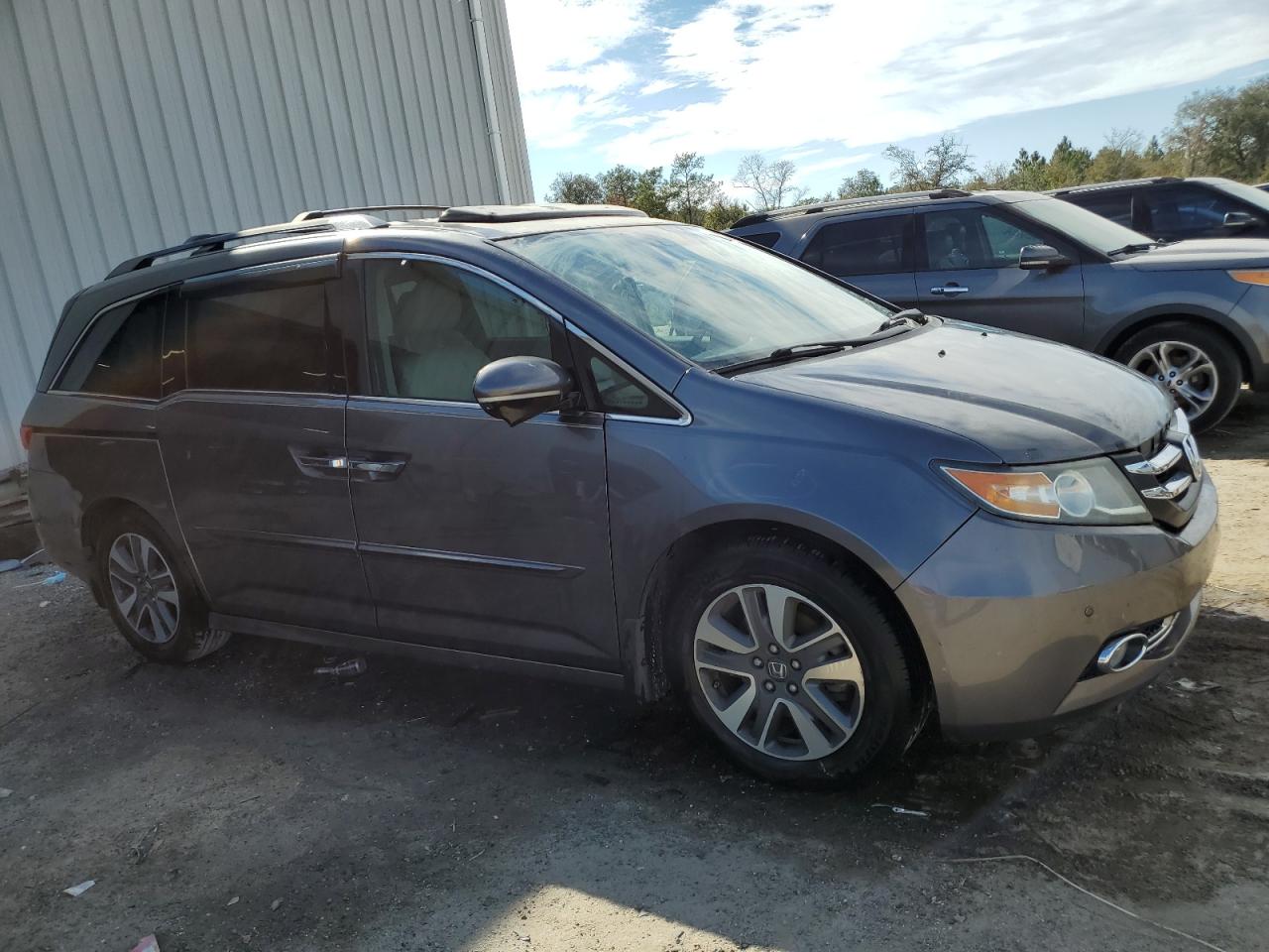 2015 Honda Odyssey - Image 4