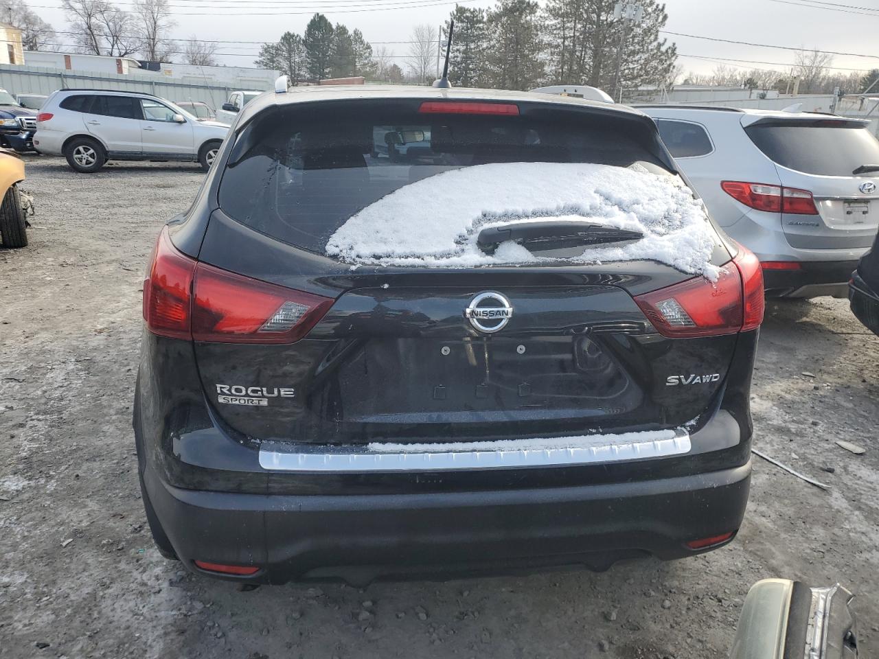 2017 Nissan Rogue - Image 6