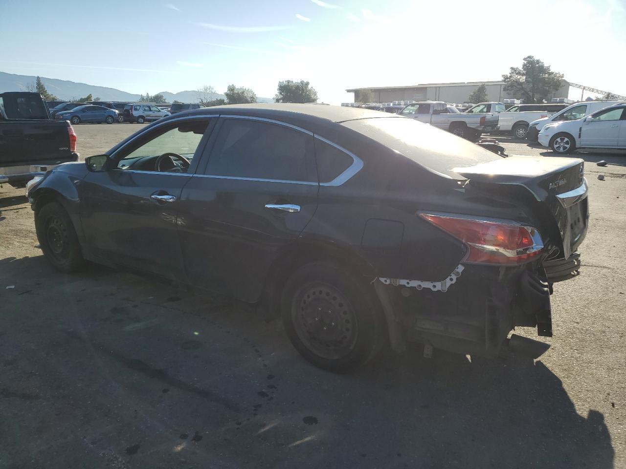 2014 Nissan Altima - Image 2