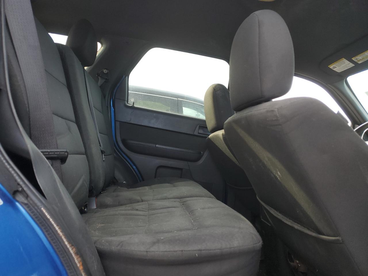 2011 Ford Escape - Image 11