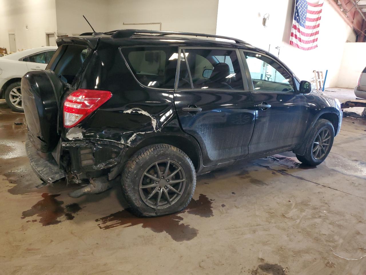 2010 Toyota RAV 4 - Image 3