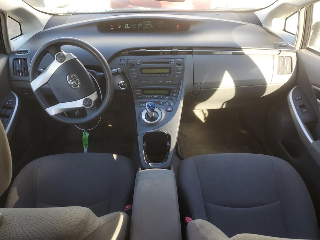 2010 Toyota Prius - Image 8