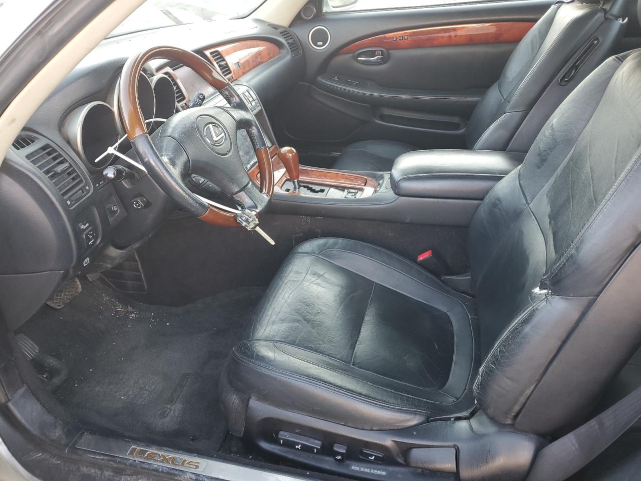 2003 Lexus SC - Image 7