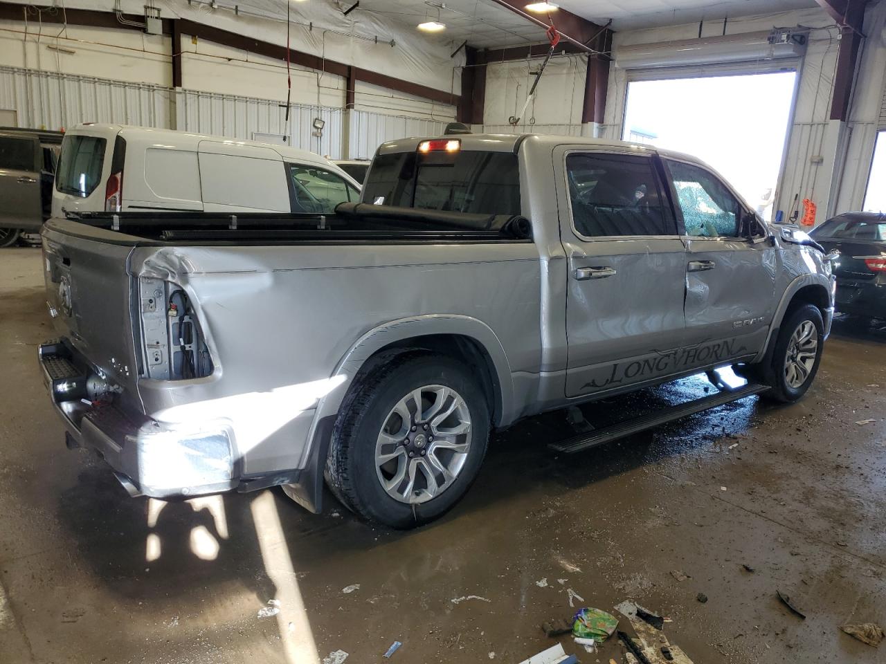 2019 RAM 1500 - Image 3