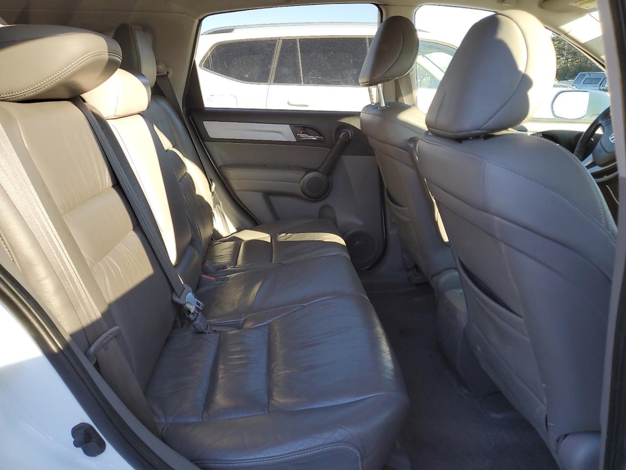2011 Honda CR-V - Image 11