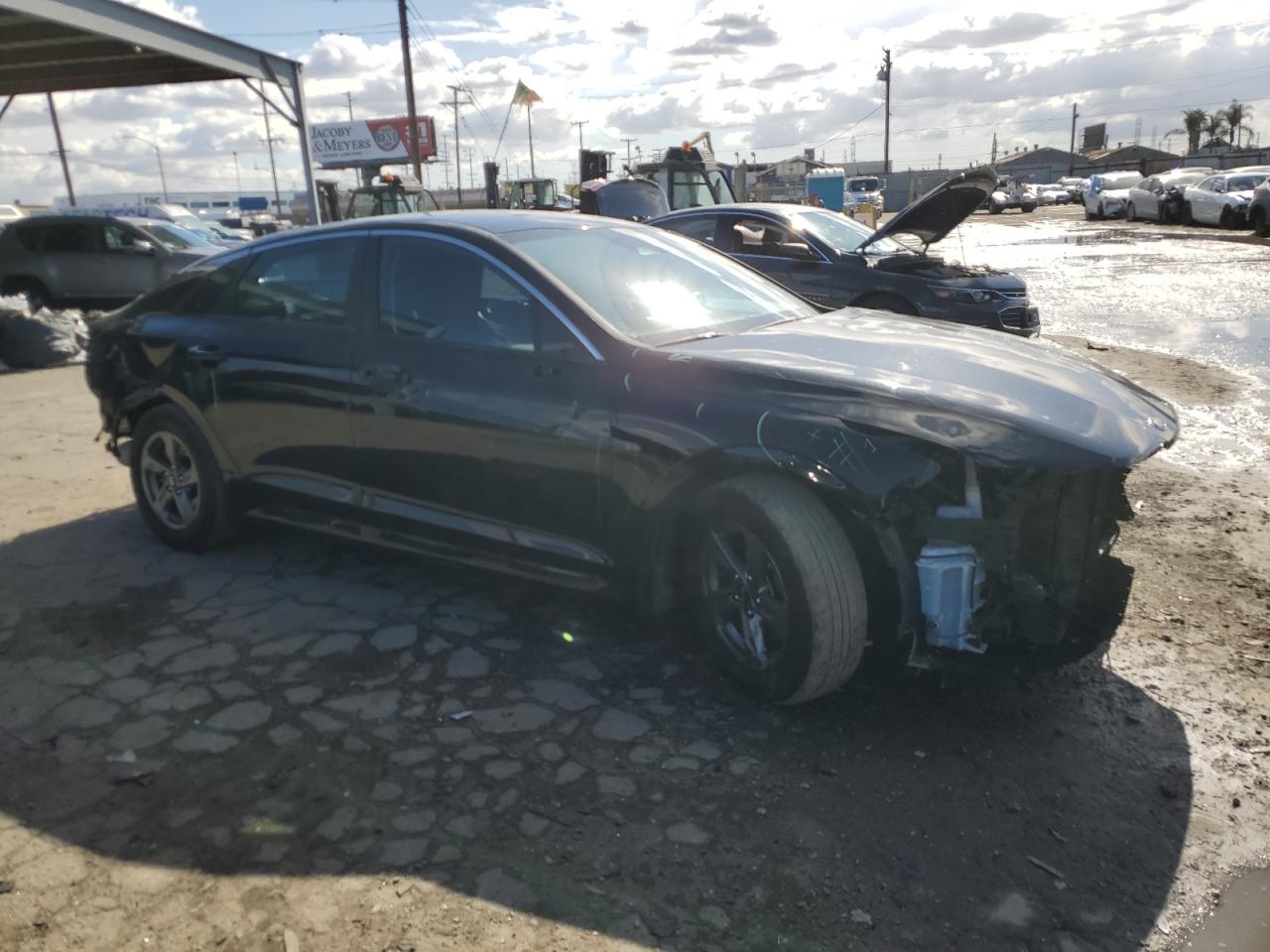 2021 Kia K5 - Image 4
