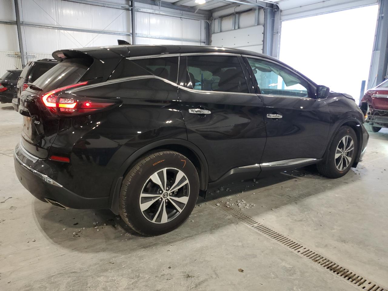 2021 Nissan Murano - Image 3
