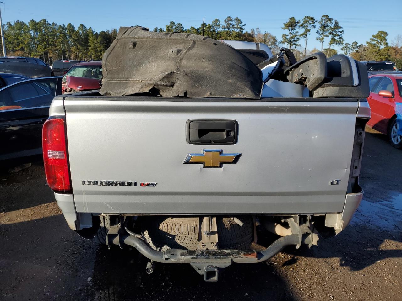 2018 Chevrolet Colorado - Image 6