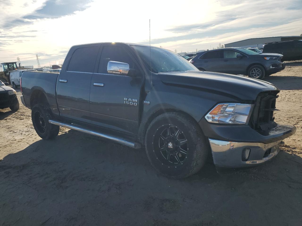 2018 RAM 1500 - Image 4
